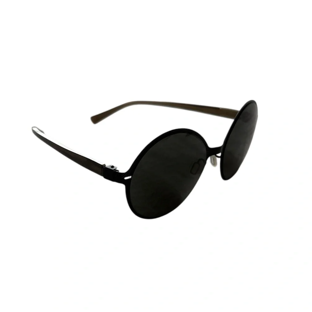 Black Round Women's Titanium Sunglasses